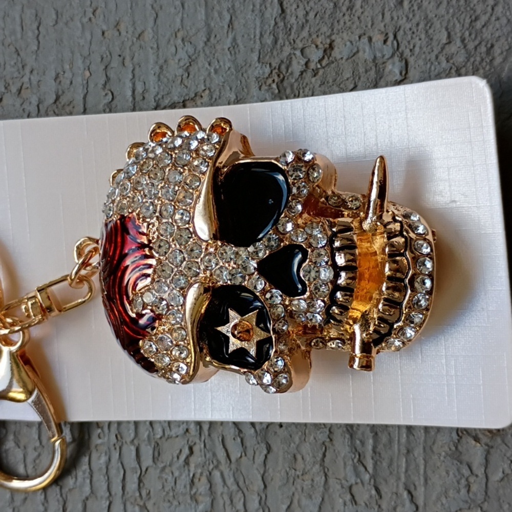 Gold Skull Keychain with Rhinestones - Picture 8 of 8